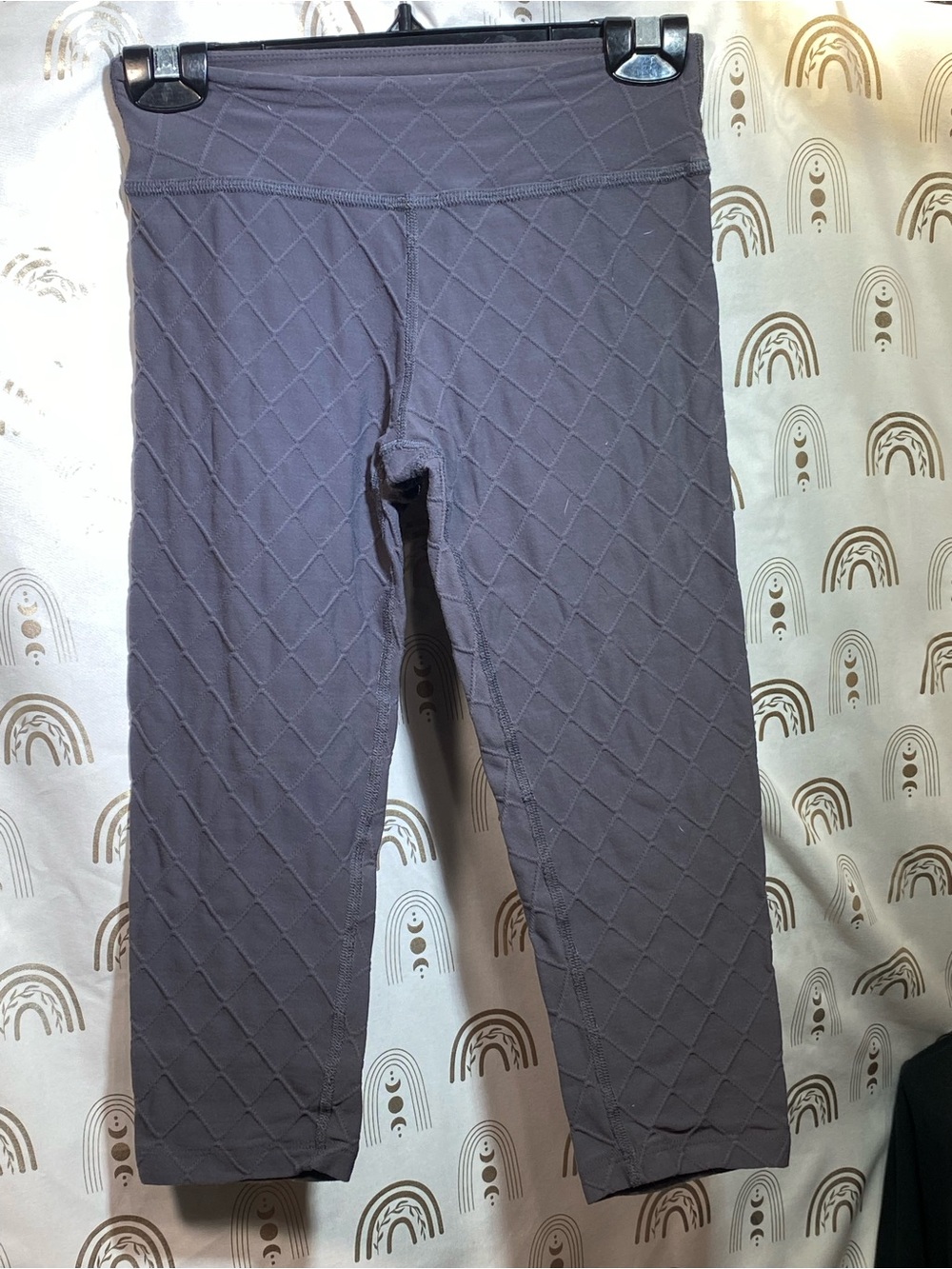 Beyond Yoga Quilted Capri Leggings - Dusty Mauve